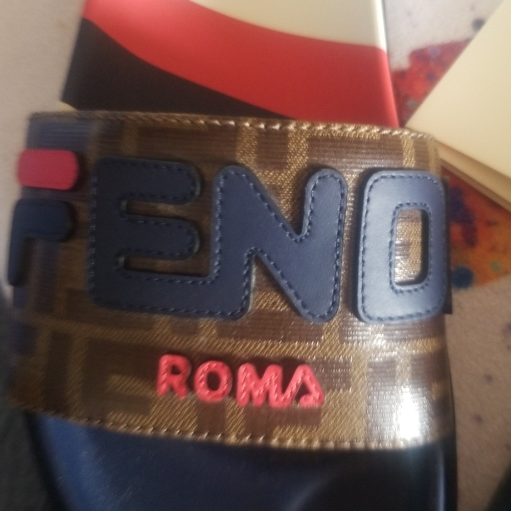 Fendi (SOLD) - Picture 3 of 8